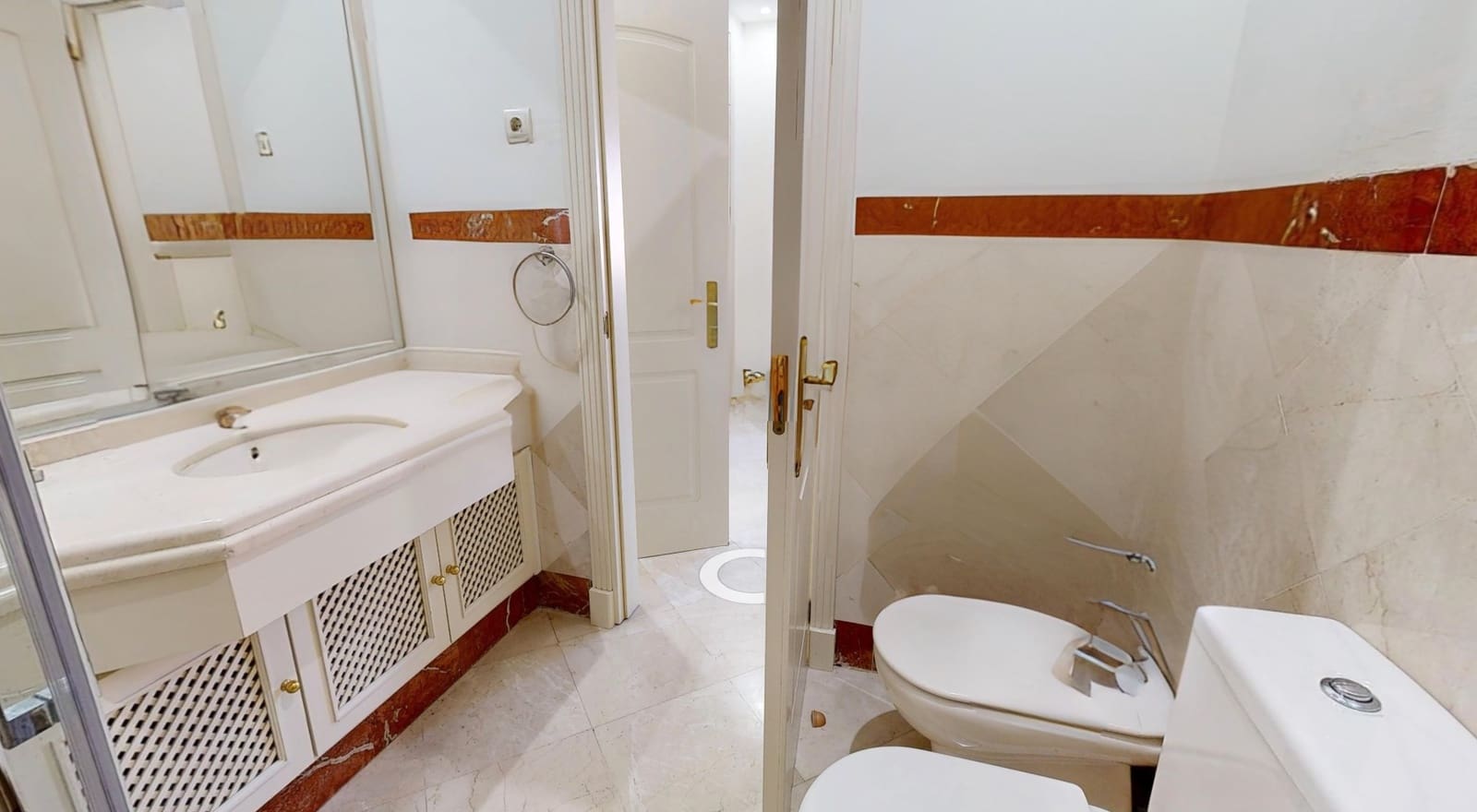 3 soveværelse Lejlighed til salg i Marbella med swimmingpool - € 590.000 (Ref: 8896900)