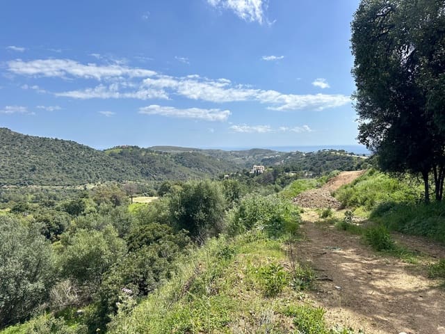 Building Plot for sale in Benahavís - € 399,000 (Ref: 8915404)