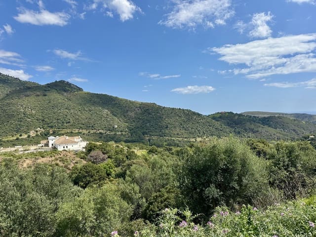 Building Plot for sale in Benahavís - € 489,000 (Ref: 8915404)