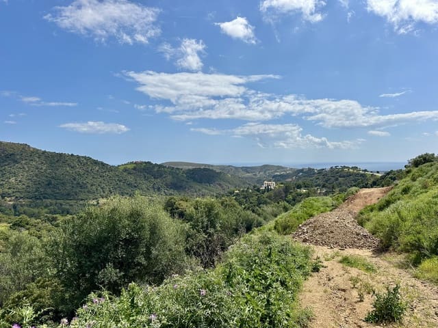 Building Plot for sale in Benahavís - € 489,000 (Ref: 8915404)