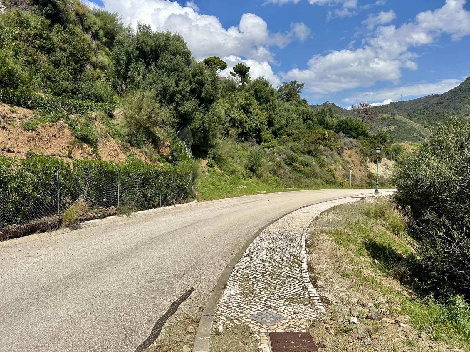 Byggetomt til salgs i Benahavis - € 315 000 (Ref: 8915404)