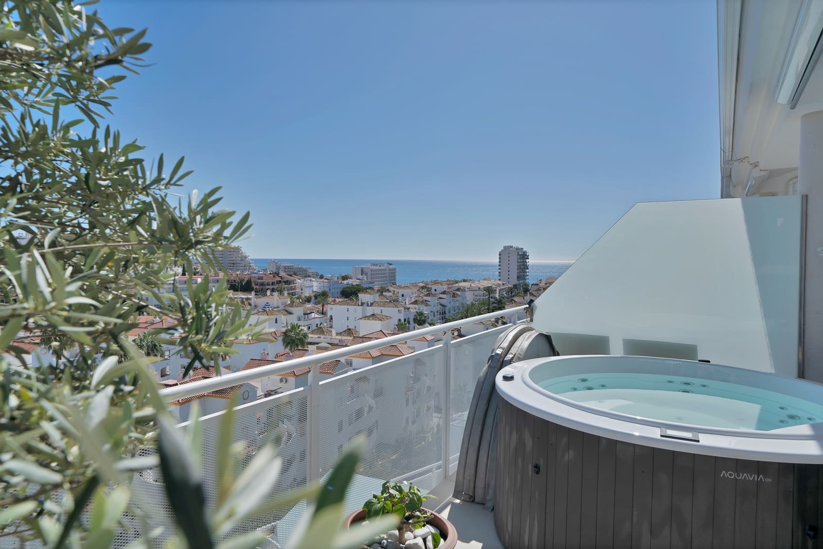 3 soveværelse Penthouse til salg i Torrequebrada med swimmingpool - € 890.000 (Ref: 8918085)