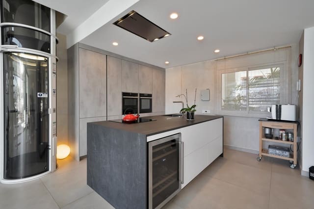 3 sypialnia Penthouse na sprzedaż w Cortijo Torrequebrada, Benalmádena z basenem - 890 000 € (Ref: 8918085)