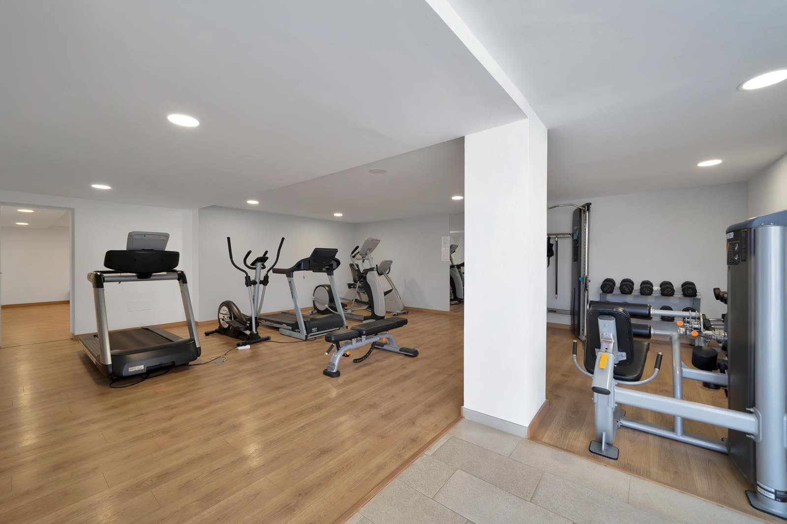 3 slaapkamer Penthouse te koop in Torrequebrada met zwembad - € 890.000 (Ref: 8918085)