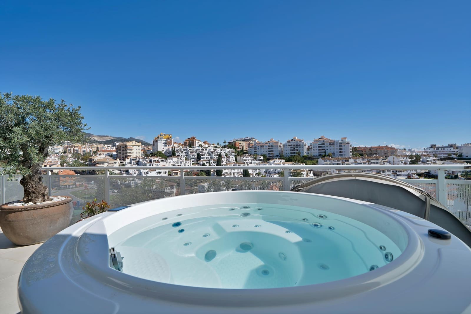 3 camera da letto Attico in vendita in Torrequebrada con piscina - 890.000 € (Rif: 8918085)