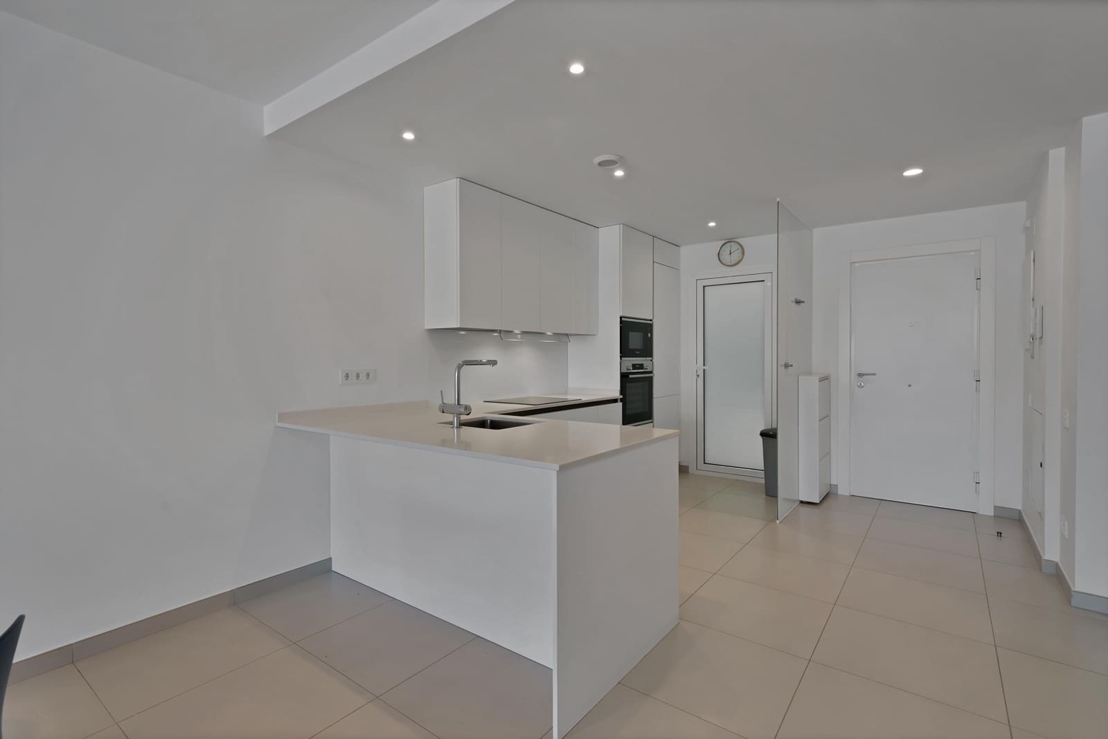 2 bedroom Flat for sale in Torrequebrada with pool - € 634,000 (Ref: 8941266)