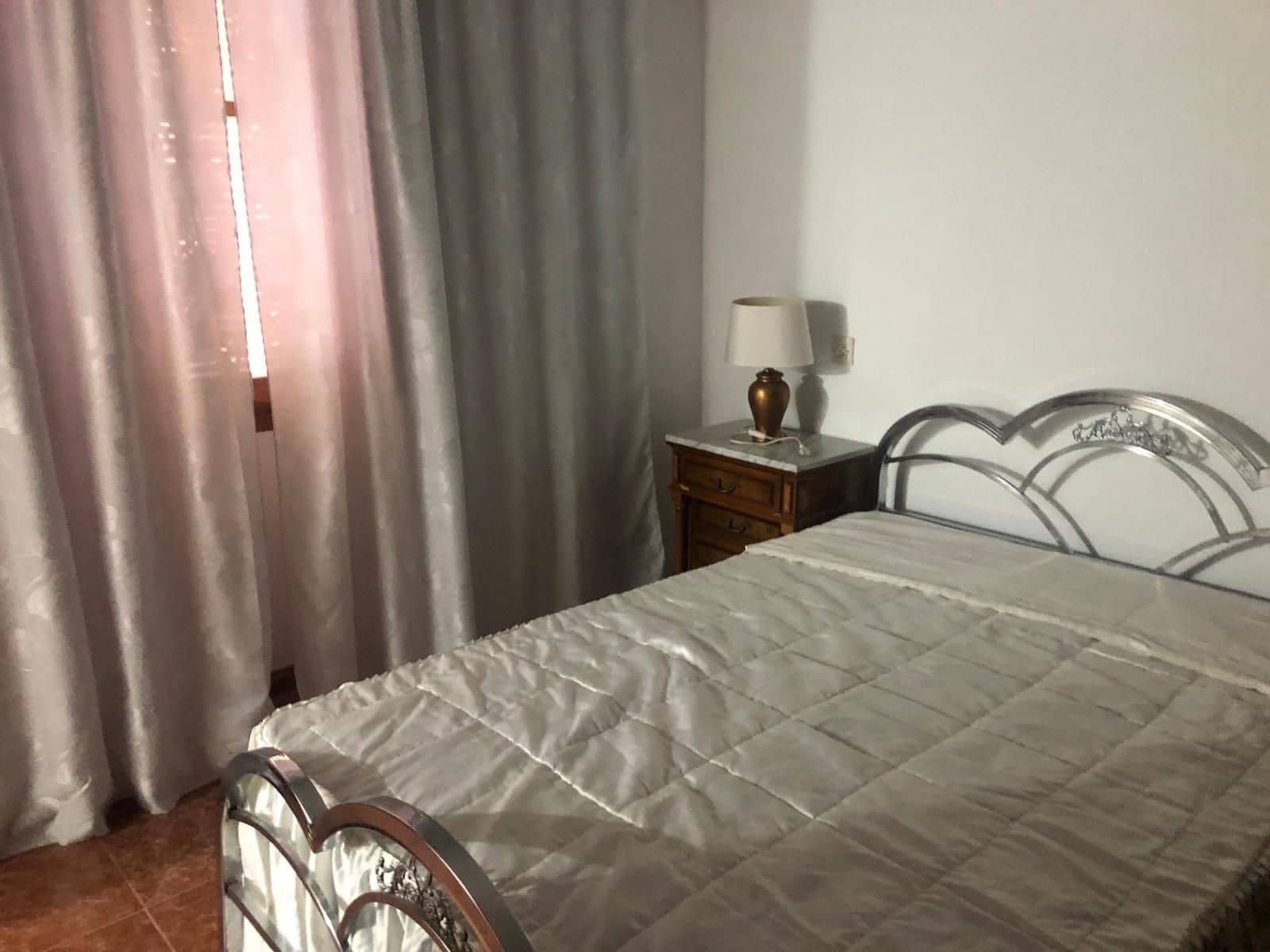 Adosado de 4 habitaciones en Cuevas Bajas en venta - 95.000 € (Ref: 8941267)