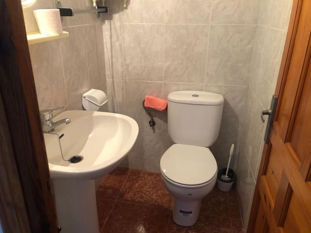 4 chambre Villa/Maison Mitoyenne à vendre à Cuevas Bajas - 95 000 € (Ref: 8941267)