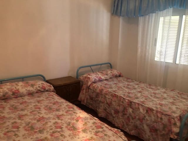 4 chambre Villa/Maison Mitoyenne à vendre à Cuevas Bajas - 95 000 € (Ref: 8941267)