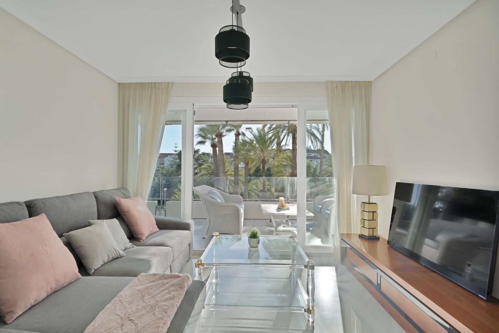 2 soverom Leilighet til leie i Rio Real med svømmebasseng garasje - € 2 400 (Ref: 8954377)