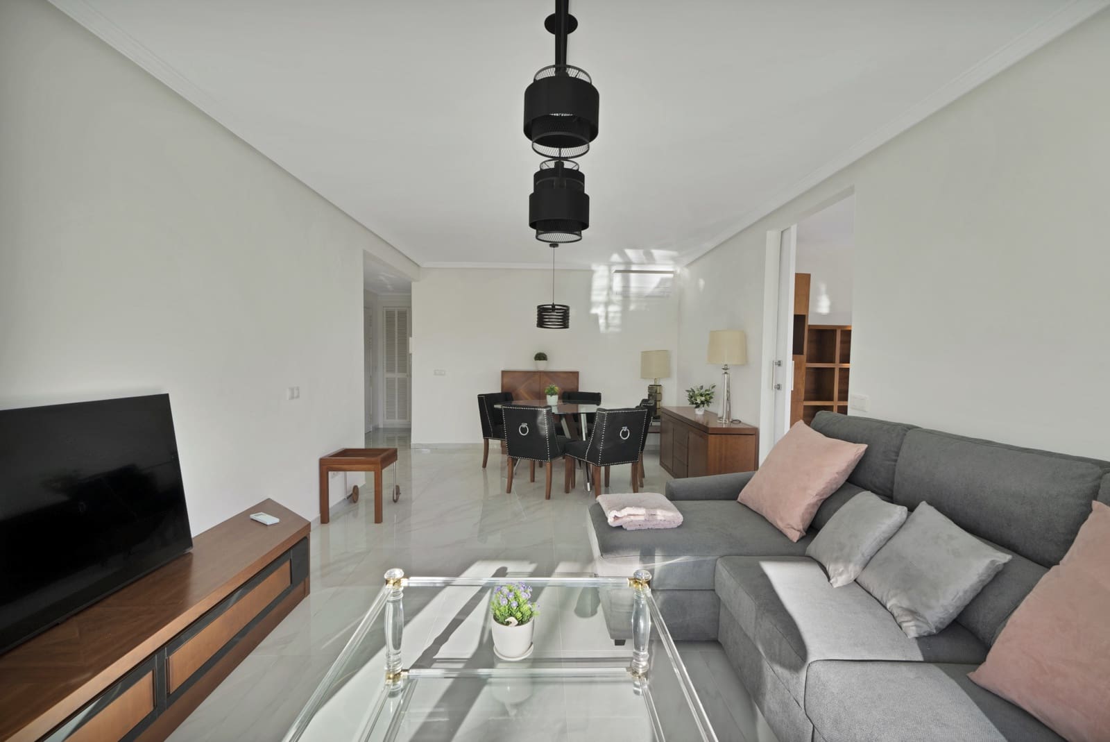 2 soverom Leilighet til leie i Rio Real med svømmebasseng garasje - € 2 400 (Ref: 8954377)