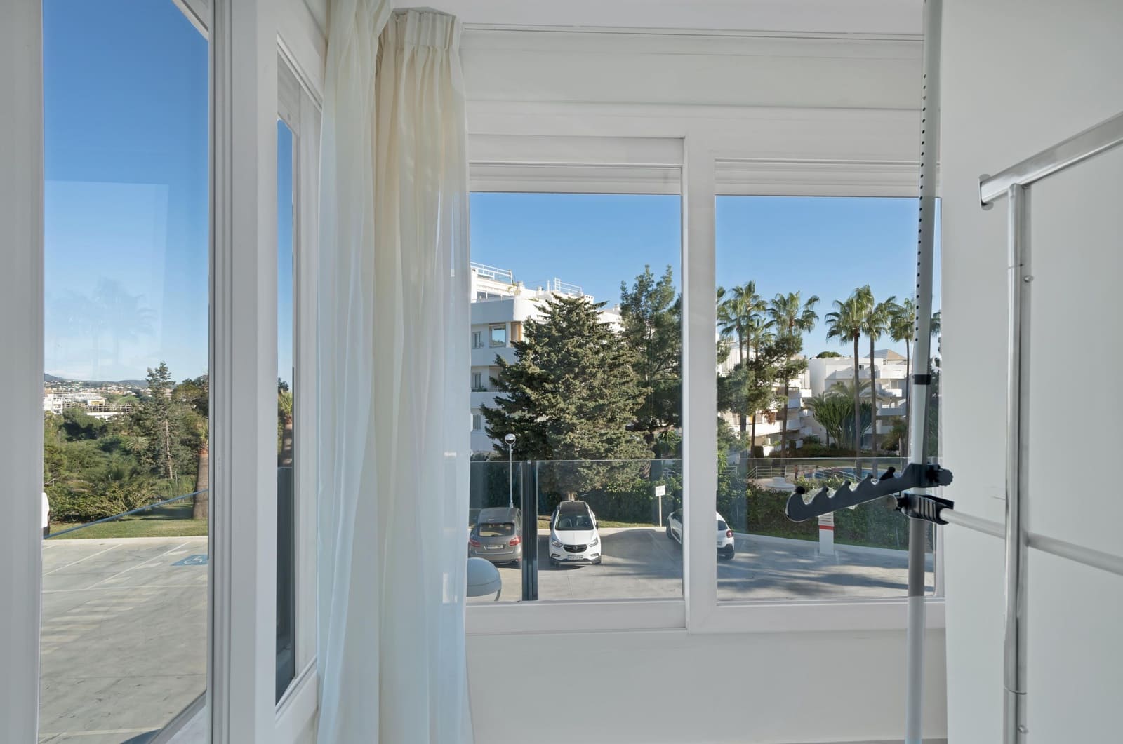 2 soveværelse Lejlighed til leje i Rio Real med swimmingpool - € 2.200 (Ref: 8954377)