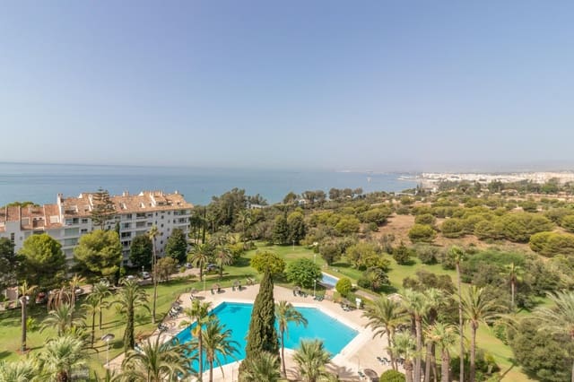 Appartement de 2 chambres à louer à Río Real, Marbella avec piscine garage - 2 400 € (Ref: 8954377)