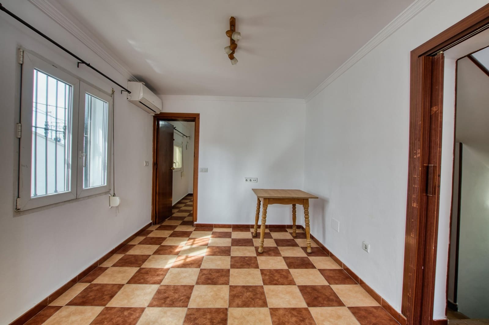 2 quarto Moradia em Banda para venda em Cajiz - 139 000 € (Ref: 8954378)