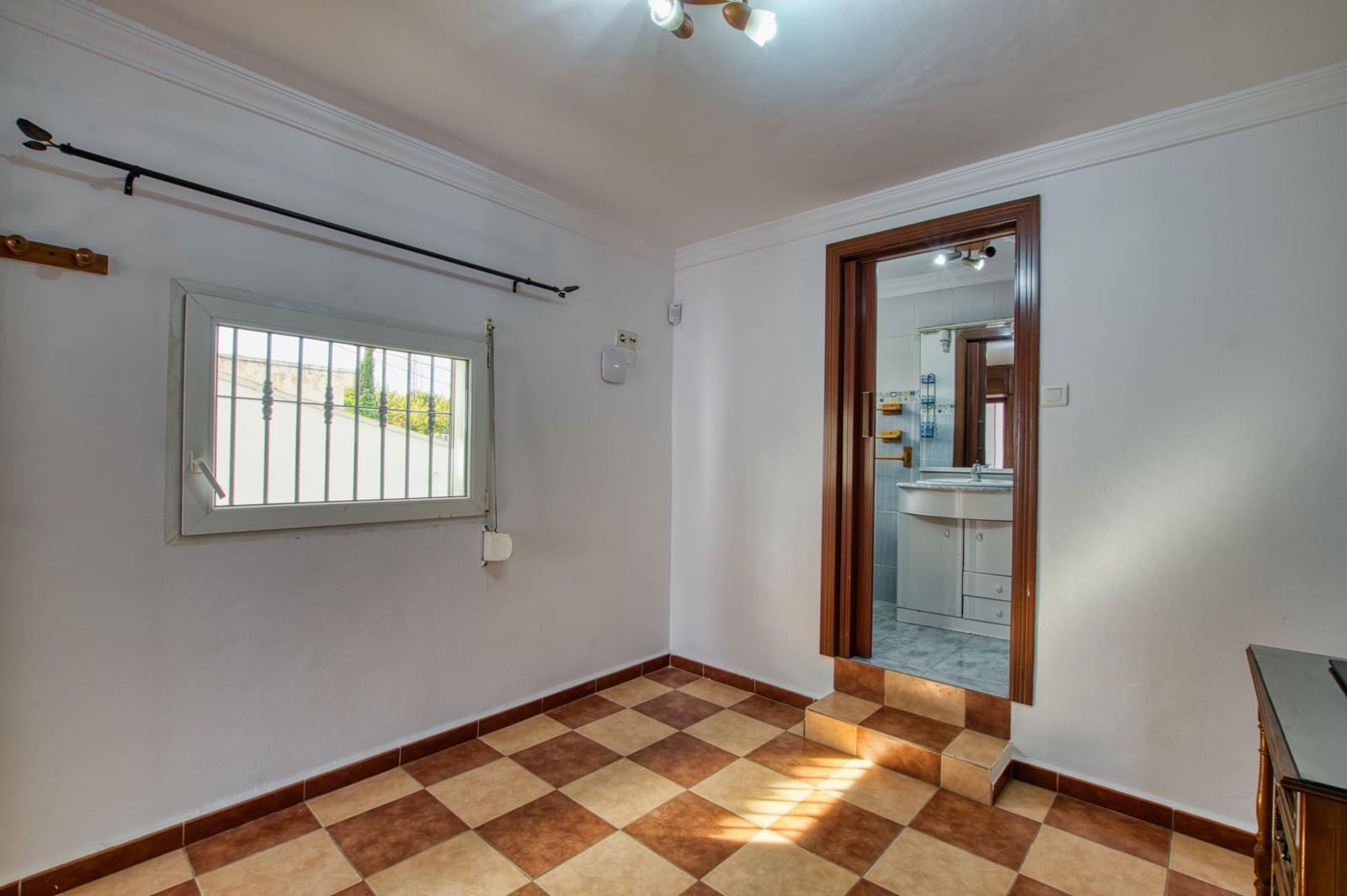 2 quarto Moradia em Banda para venda em Cajiz - 139 000 € (Ref: 8954378)