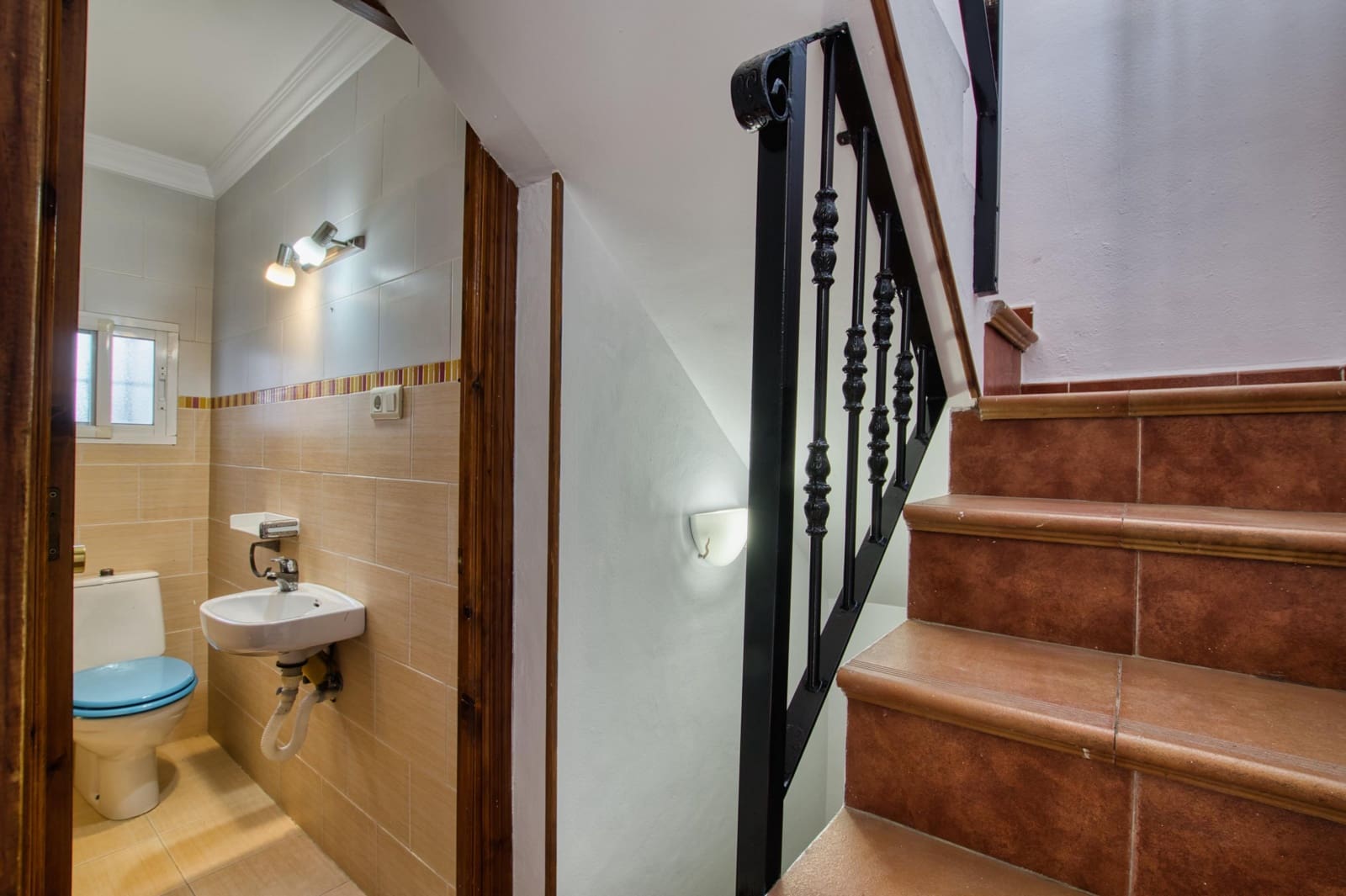 2 quarto Moradia em Banda para venda em Cajiz - 139 000 € (Ref: 8954378)