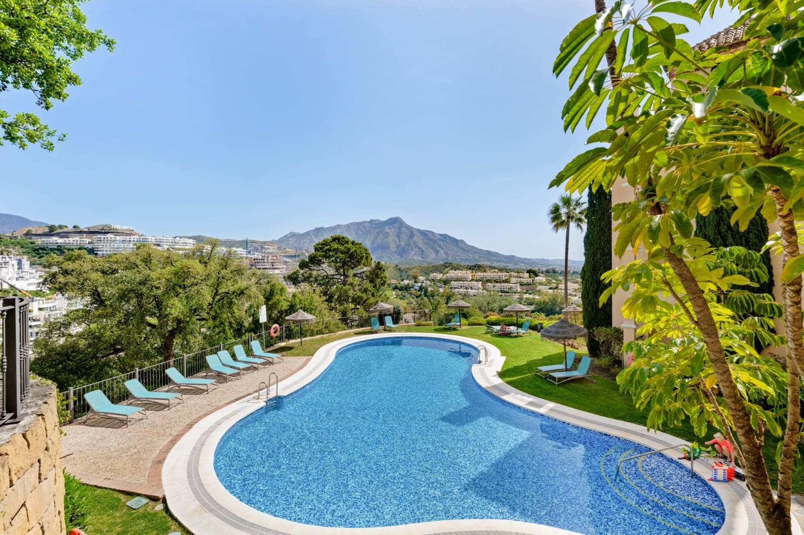 3 soverom Penthouse til salgs i La Quinta med svømmebasseng - € 1 100 000 (Ref: 8954379)