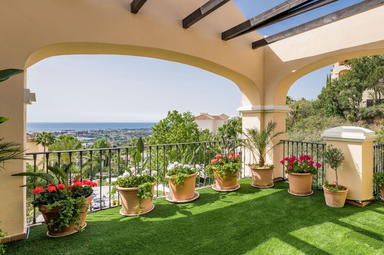 3 soverom Penthouse til salgs i La Quinta med svømmebasseng - € 1 100 000 (Ref: 8954379)