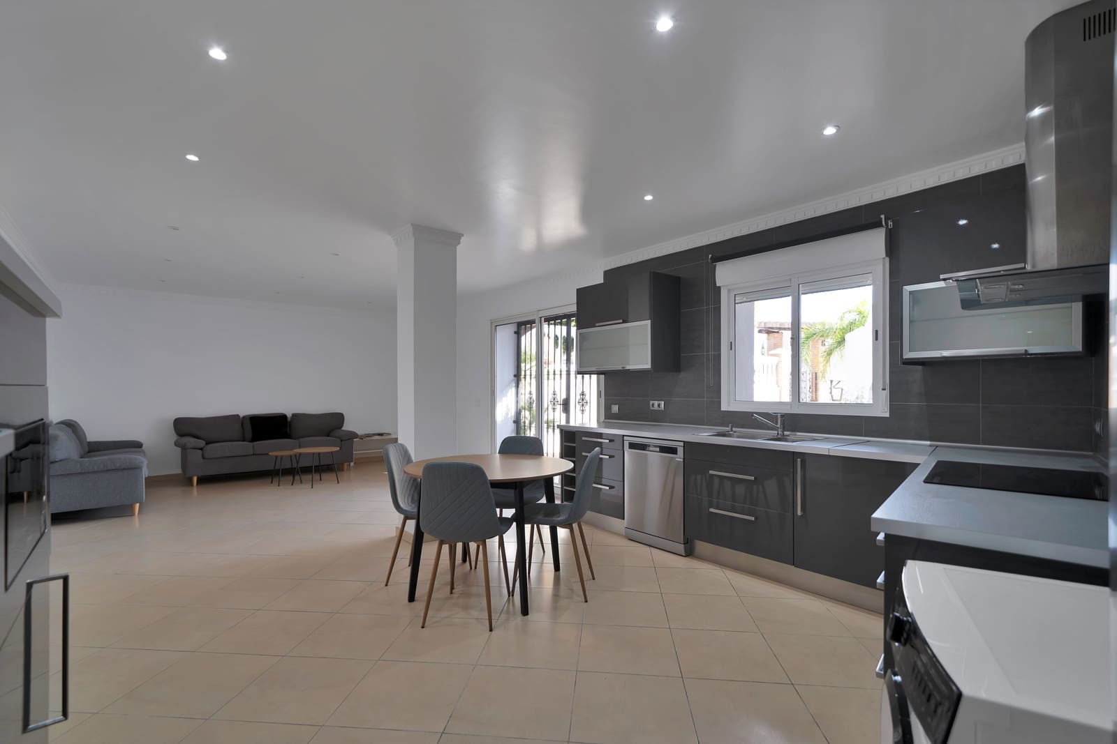 9 soverom Villa til salgs i Benalmadena med svømmebasseng - € 2 950 000 (Ref: 8999275)