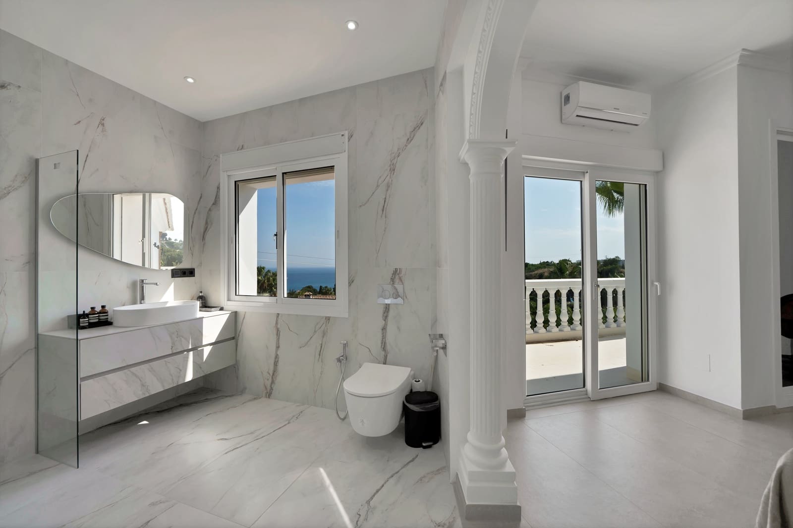 9 soverom Villa til salgs i Benalmadena med svømmebasseng - € 2 950 000 (Ref: 8999275)