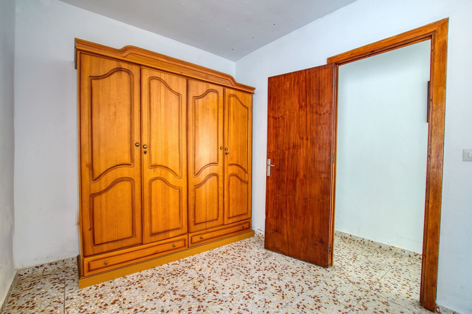 2 soveværelse Rækkehus til salg i Vinuela - € 135.000 (Ref: 9001299)