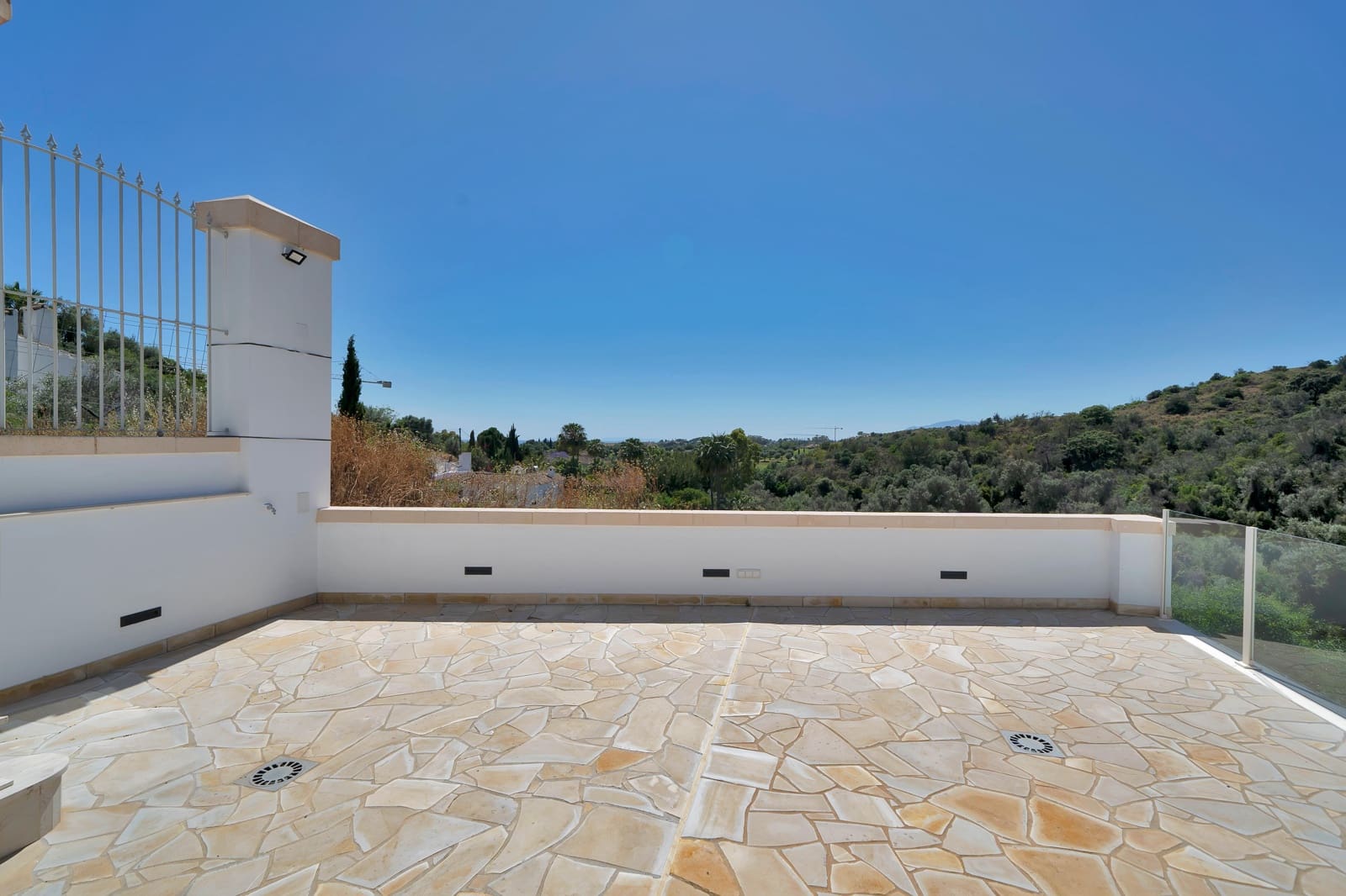 Chalet de 3 habitaciones en El Rosario en venta con piscina - 990.000 € (Ref: 9003395)