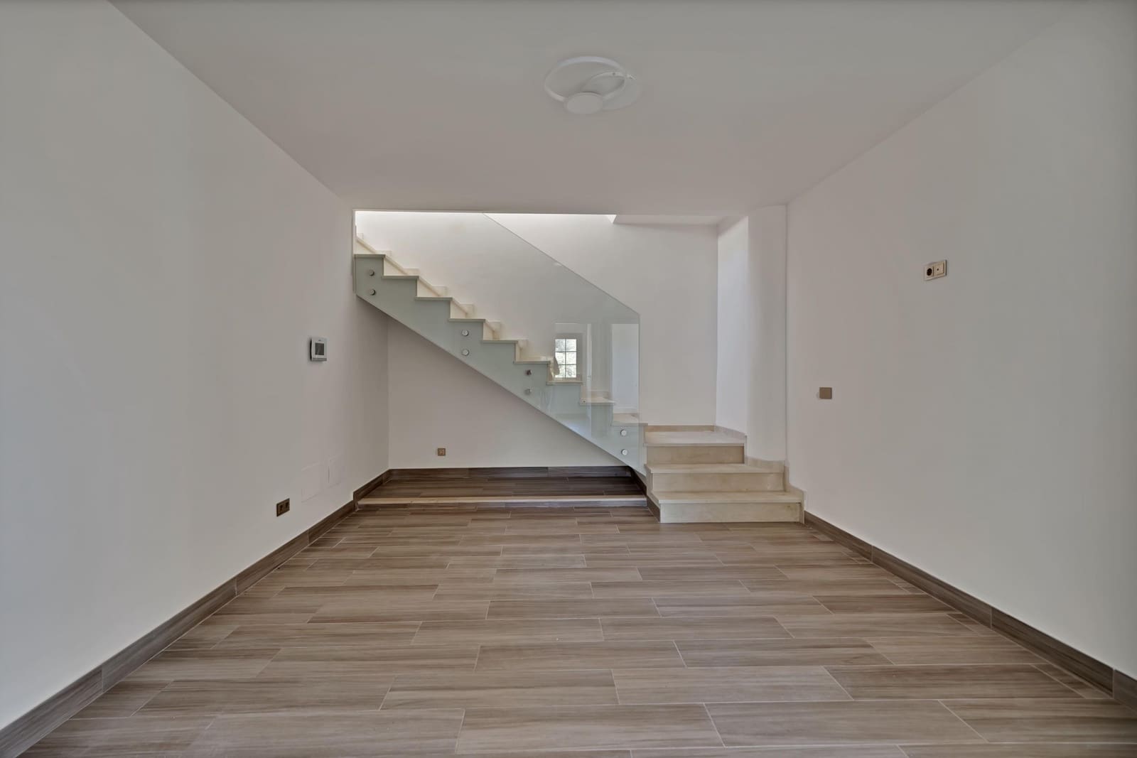 3 slaapkamer Villa te koop in Marbella met zwembad - € 990.000 (Ref: 9003395)