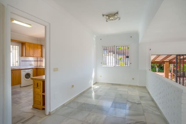 1 chambre Bureau à vendre à Las Flores, Mijas - 18 000 000 € (Ref: 9003398)