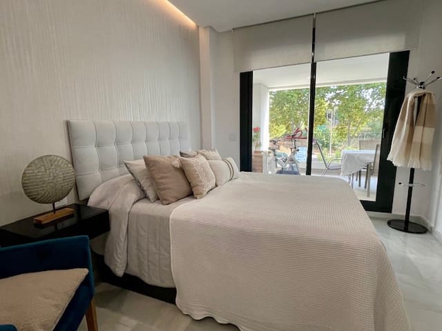 3 Zimmer Wohnung zu verkaufen in Marbella mit Pool - 759.000 € (Ref: 9005333)