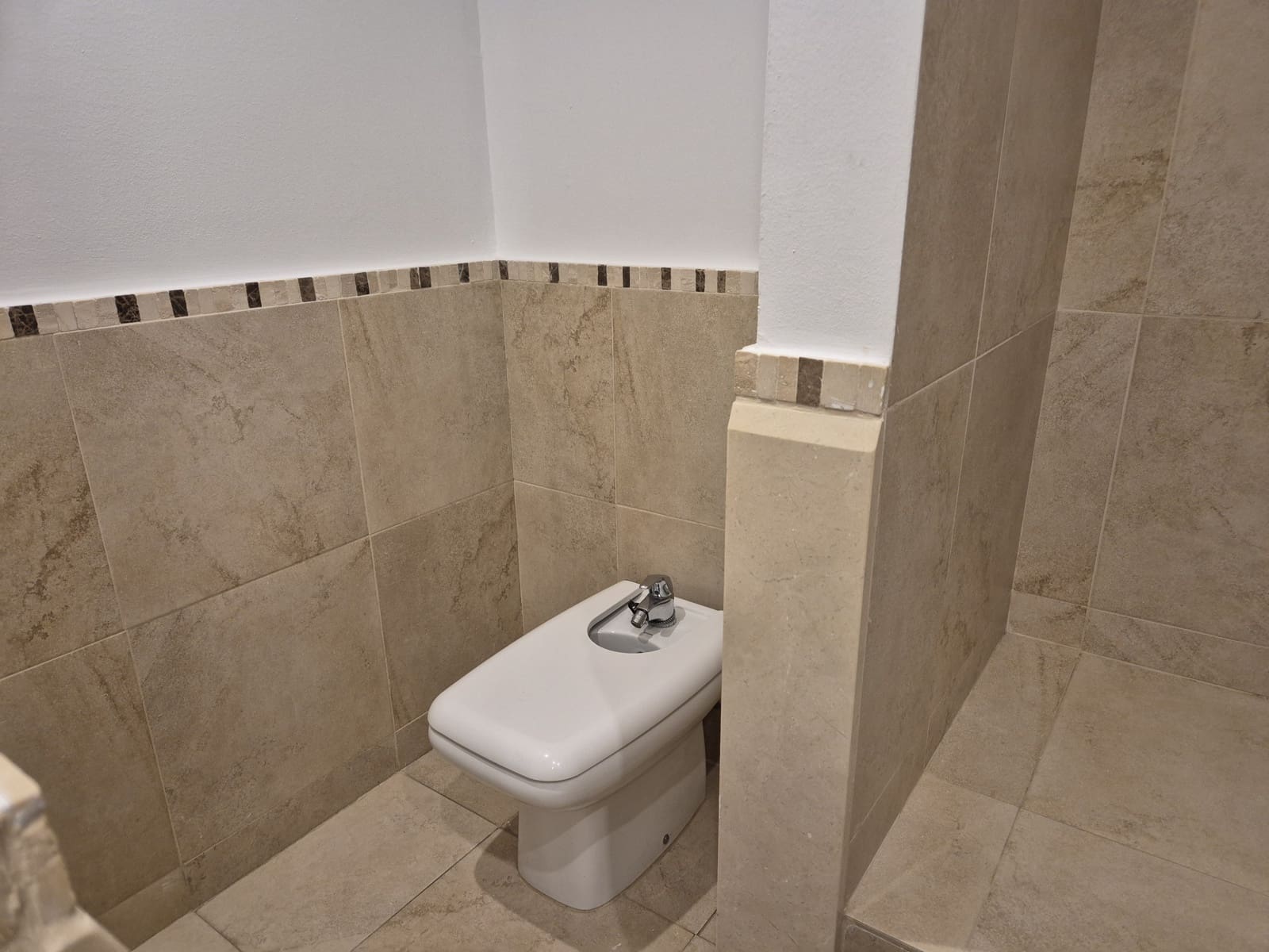 1 soverom Leilighet til salgs i Manilva med svømmebasseng - € 95 000 (Ref: 9020724)