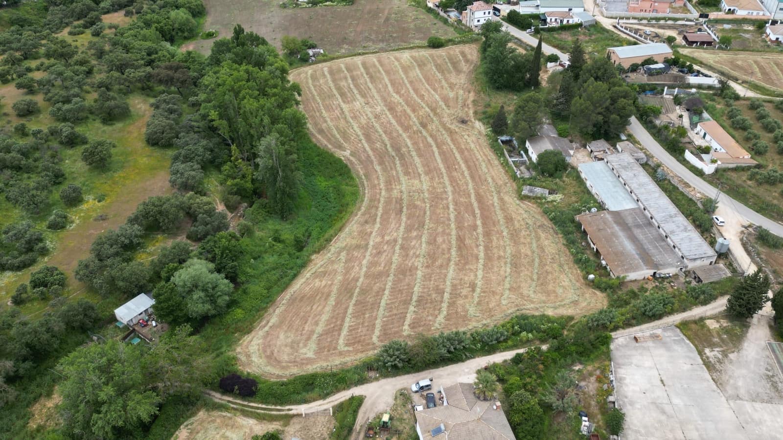 Grunde uden byggetilladelser til salg i Setenil de las Bodegas - € 800.000 (Ref: 9023766)