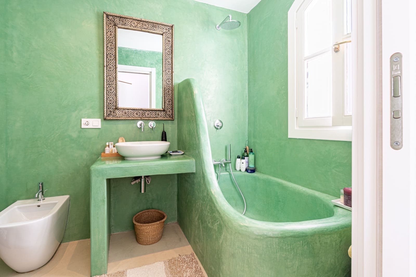 2 quarto Moradia em Banda para venda em Benahavis com piscina - 429 000 € (Ref: 9026545)