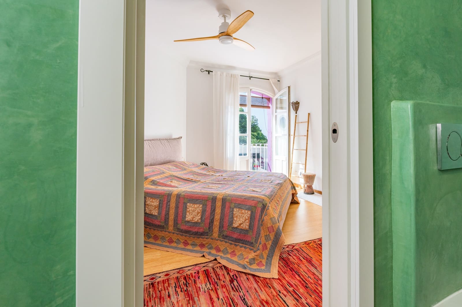 2 quarto Moradia em Banda para venda em Benahavis com piscina - 429 000 € (Ref: 9026545)