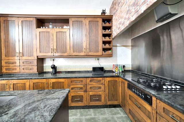 7 sypialnia Willa na sprzedaż w Marbella - 3 250 000 € (Ref: 9068972)