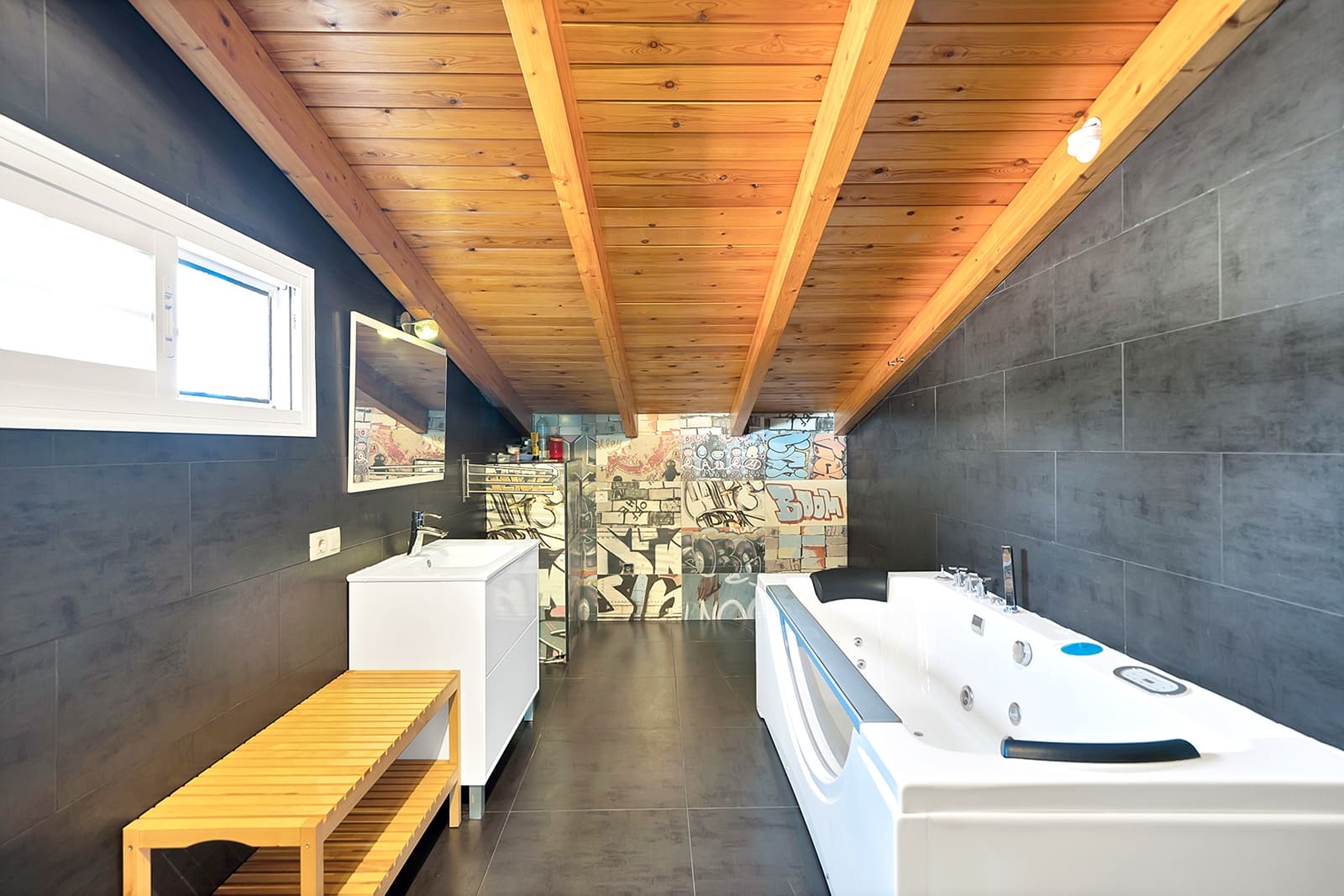 7 bedroom Villa for sale in Marbella - € 3,250,000 (Ref: 9068972)