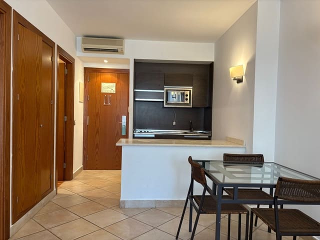 1 sypialnia Apartament na sprzedaż w Benahavís z basenem - 127 000 € (Ref: 9078123)