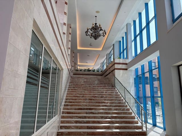 1 bedroom Apartment for sale in Los Flamingos, Benahavís with pool - € 127,000 (Ref: 9078123)