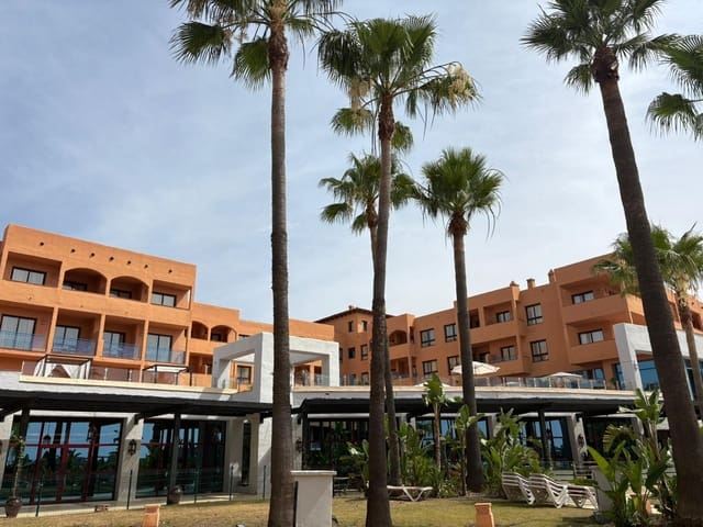 1 bedroom Apartment for sale in Los Flamingos, Benahavís with pool - € 127,000 (Ref: 9078123)