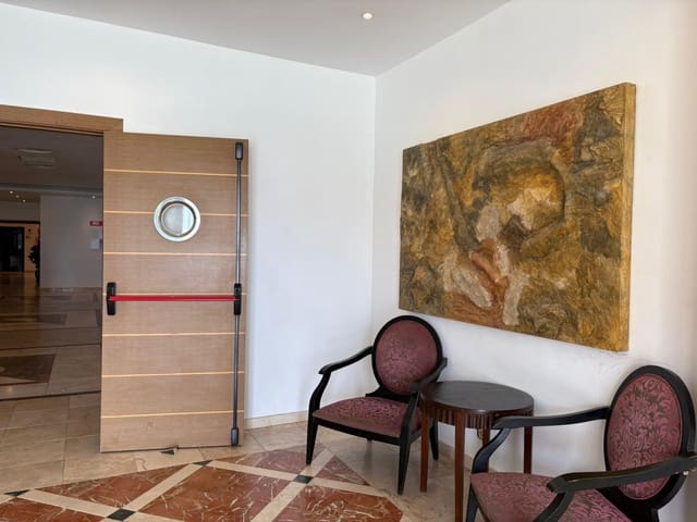 Apartamento de 1 habitación en Los Flamingos, Benahavís en venta con piscina - 127.000 € (Ref: 9078123)