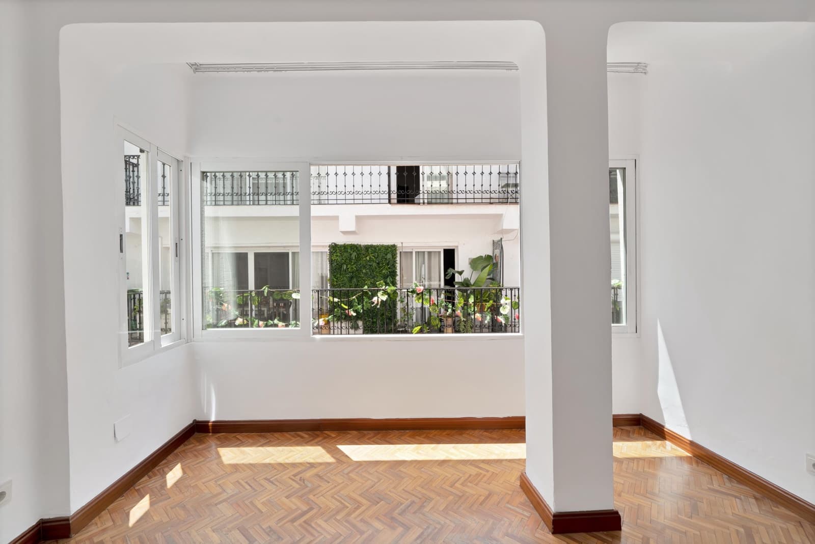 3 bedroom Apartment for sale in Marbella - € 639,000 (Ref: 9078124)