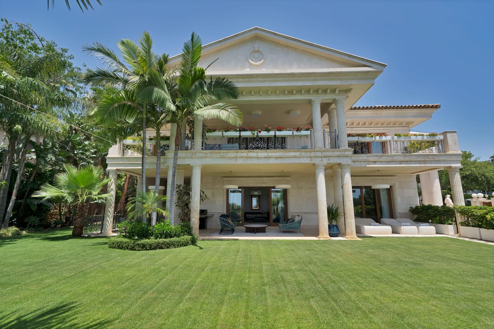 6 soveværelse Villa til leje i Golden Mile med swimmingpool - € 39.500 (Ref: 9081720)