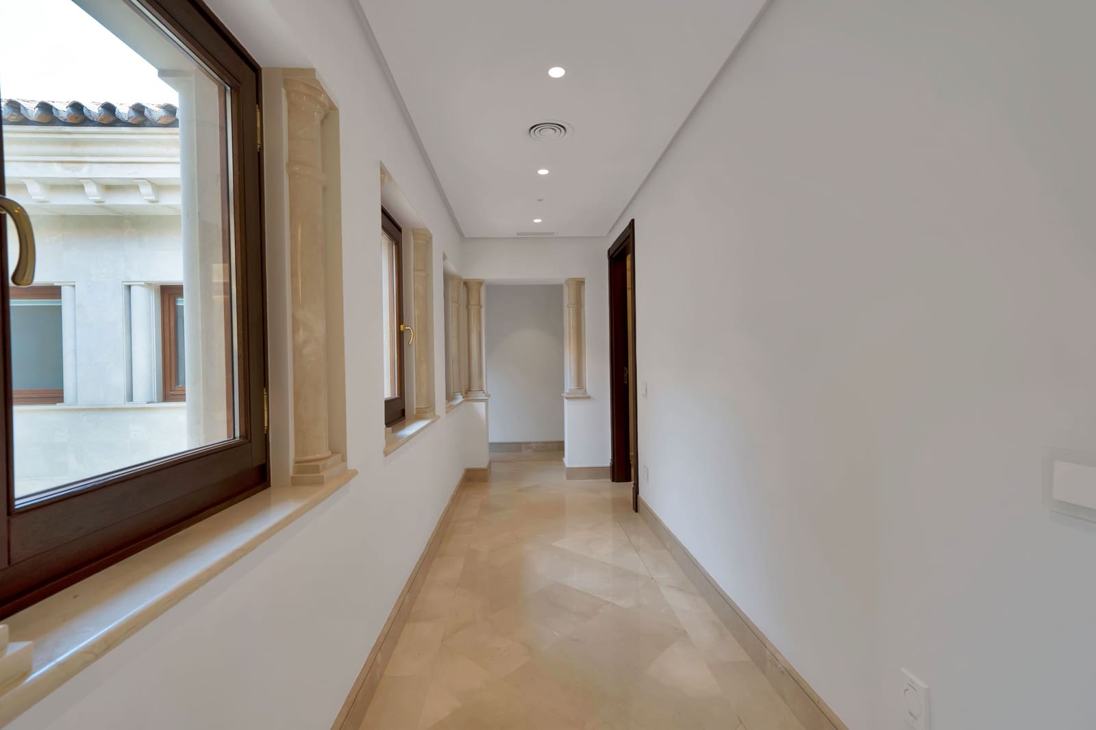 6 soveværelse Villa til leje i Golden Mile med swimmingpool - € 39.500 (Ref: 9081720)