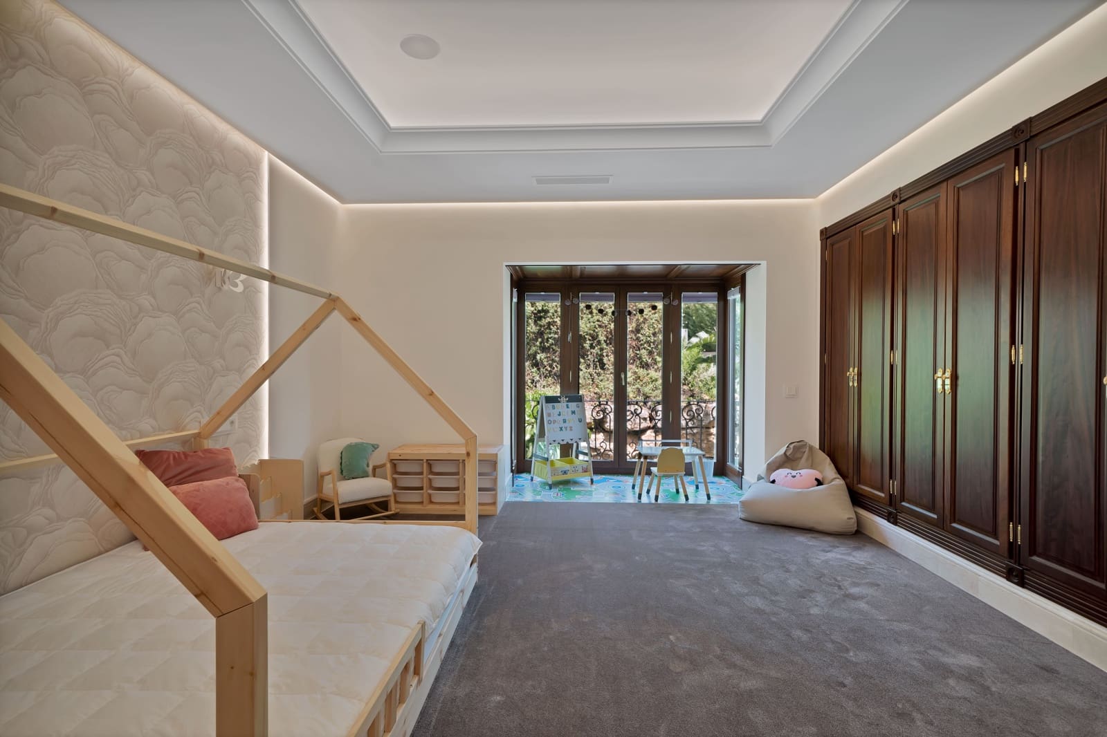 6 soveværelse Villa til leje i Golden Mile med swimmingpool - € 39.500 (Ref: 9081720)