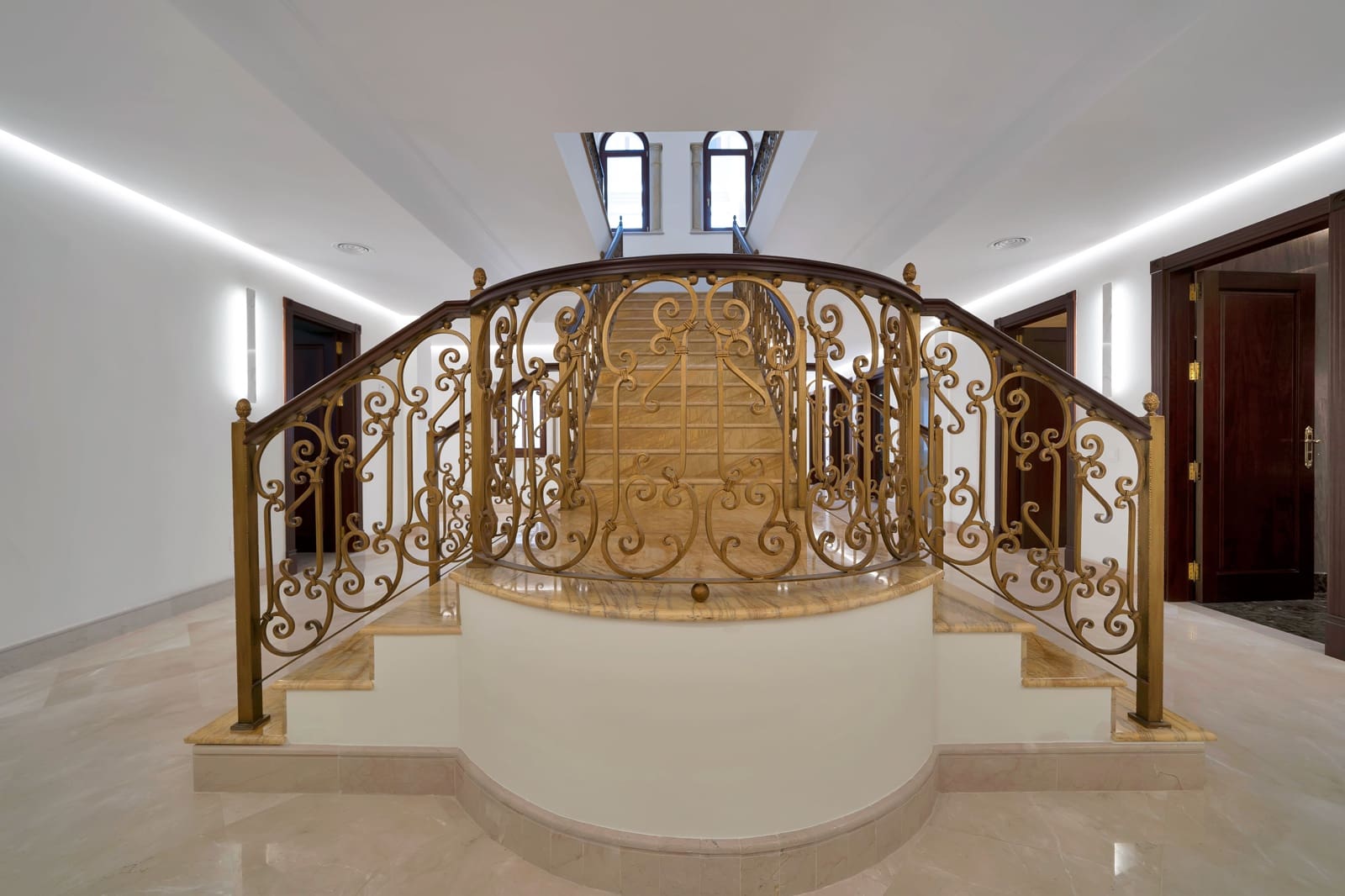 6 soveværelse Villa til leje i Golden Mile med swimmingpool - € 39.500 (Ref: 9081720)