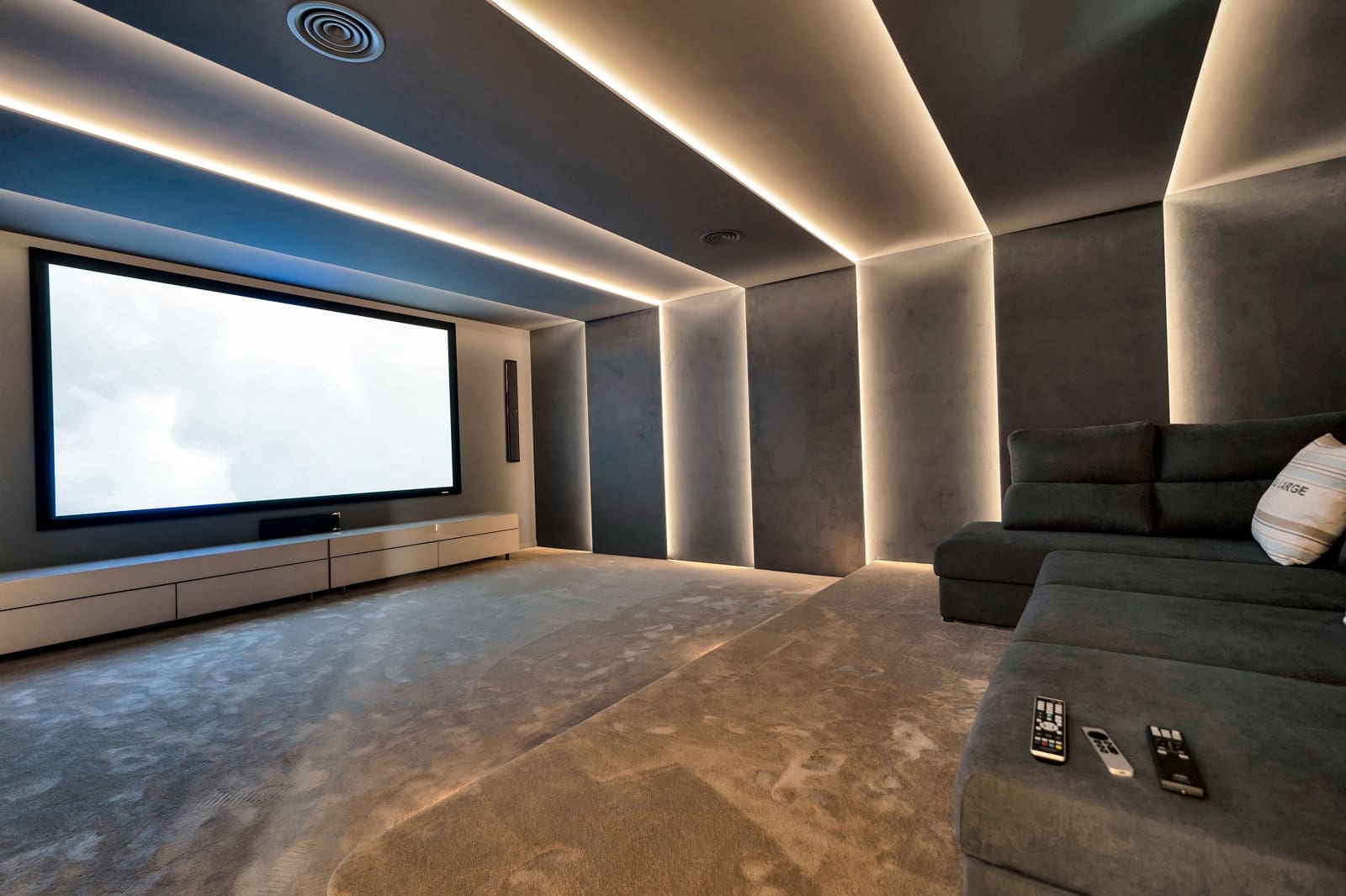 6 soveværelse Villa til leje i Golden Mile med swimmingpool - € 39.500 (Ref: 9081720)