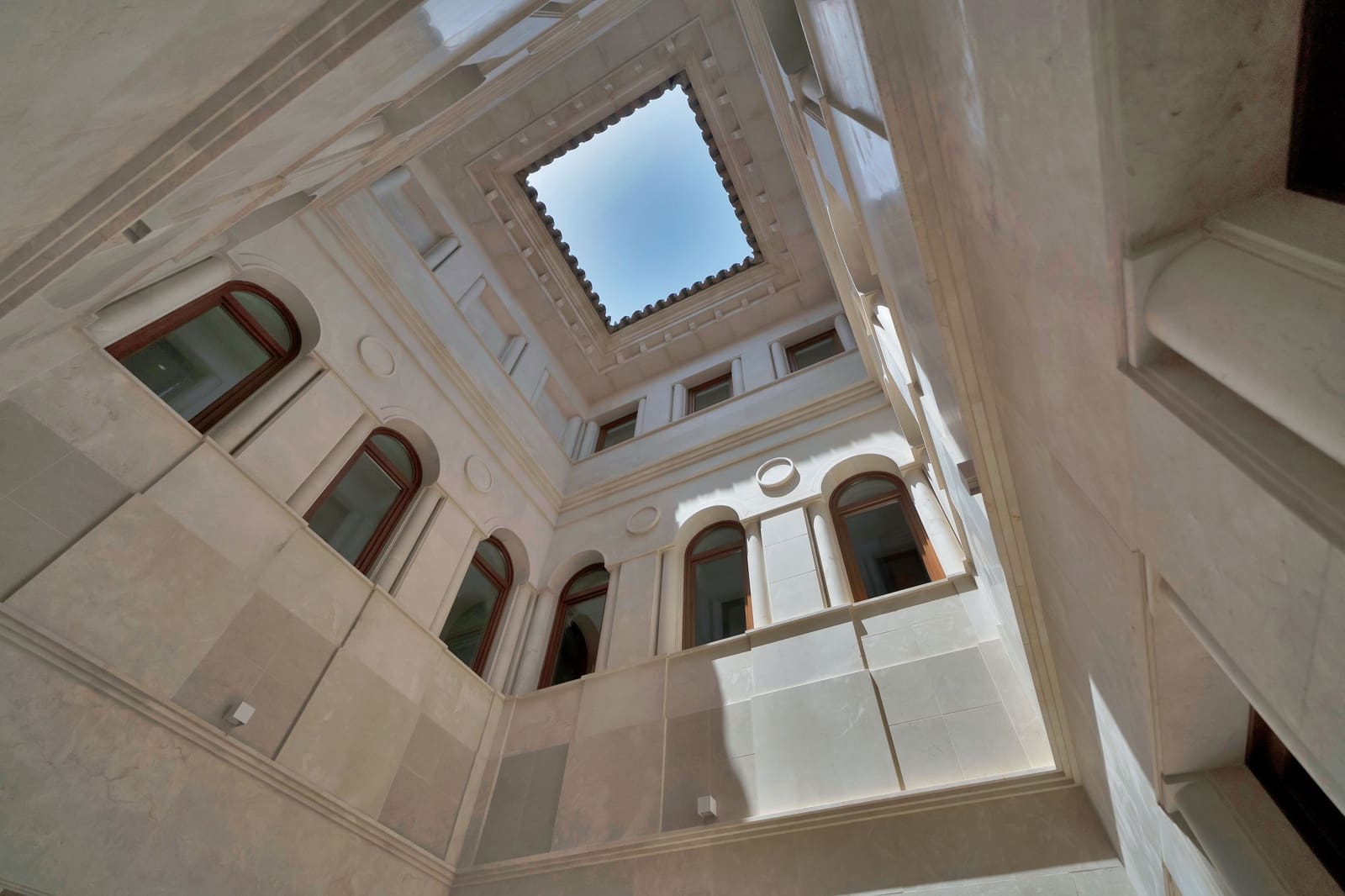 6 soveværelse Villa til leje i Golden Mile med swimmingpool - € 39.500 (Ref: 9081720)