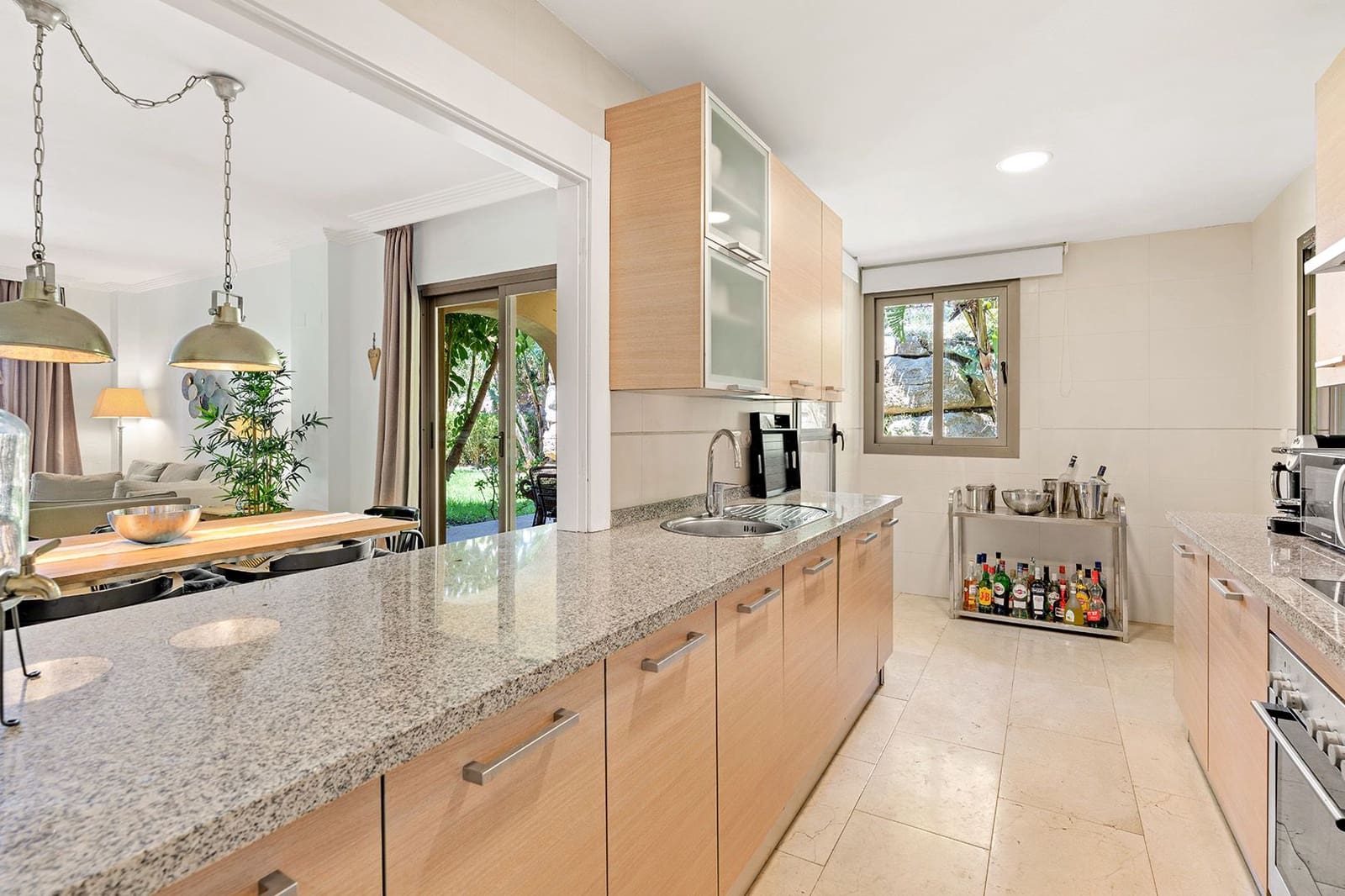 Apartamento de 3 habitaciones en Benahavís en venta con piscina - 549.000 € (Ref: 9104802)