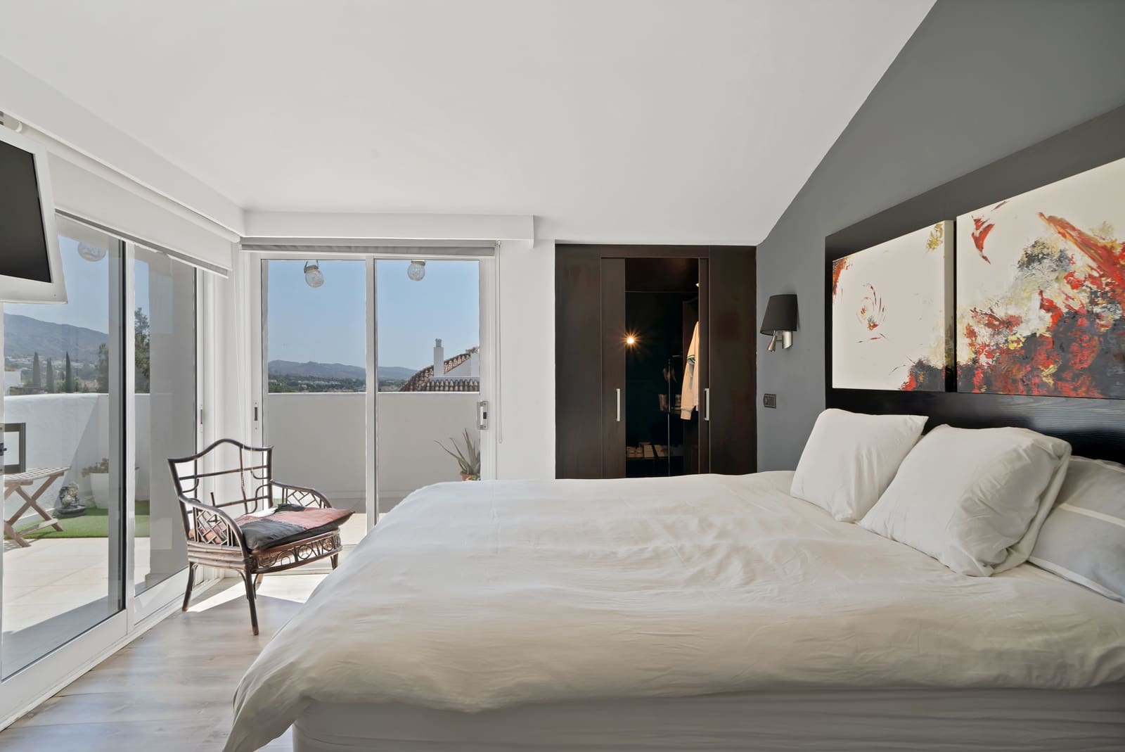 Ático de 2 habitaciones en Marbella en venta con piscina - 650.000 € (Ref: 9116295)