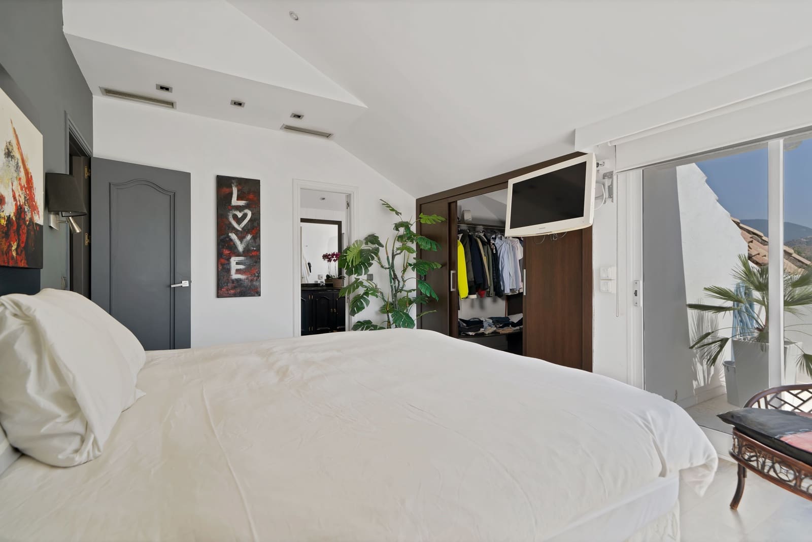 Ático de 2 habitaciones en Marbella en venta con piscina - 650.000 € (Ref: 9116295)