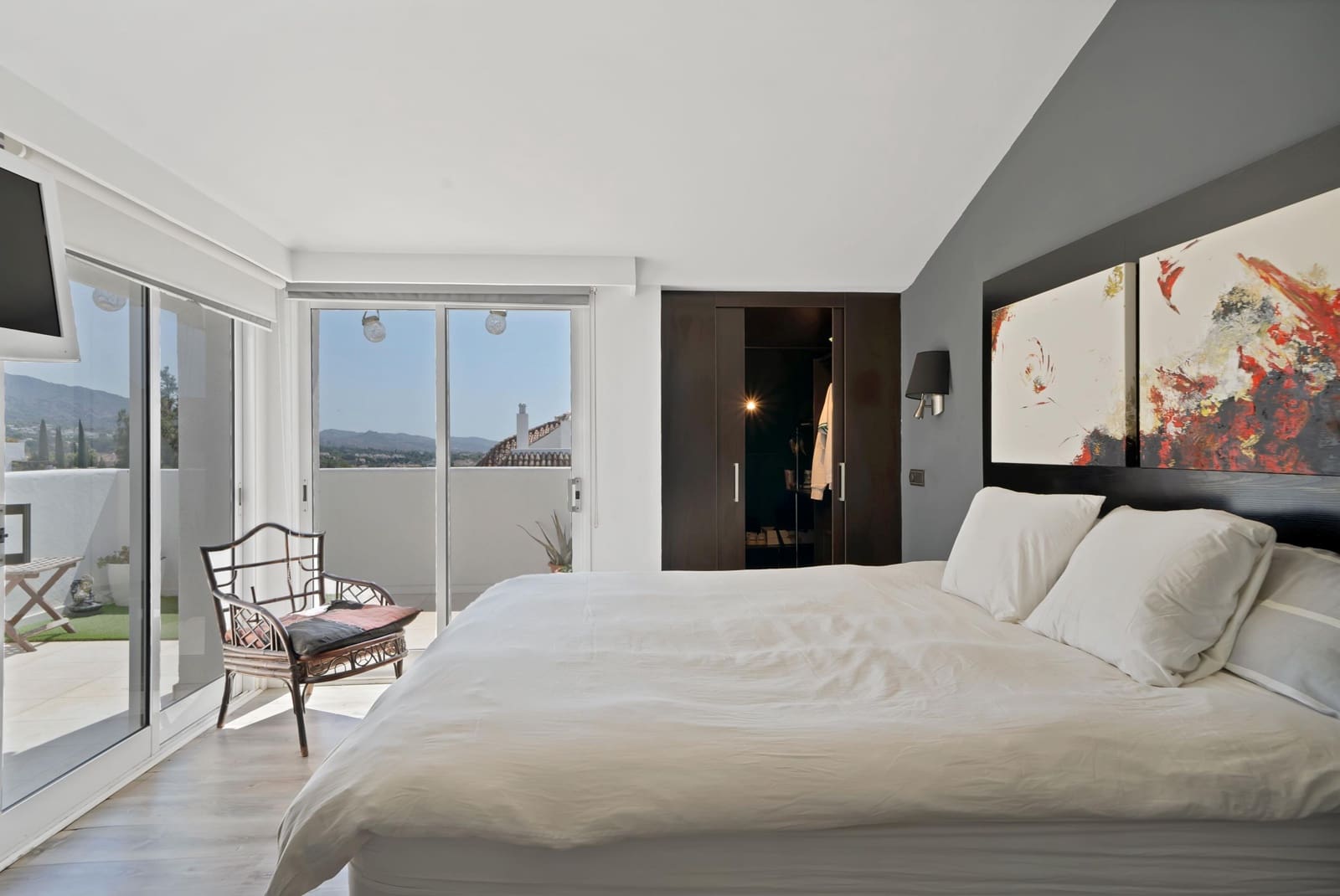 Ático de 2 habitaciones en Marbella en venta con piscina - 650.000 € (Ref: 9116295)